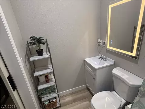 Bath - 734 Ely St, Ely, NV 89301 photo 4 of 6