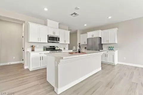 7246 Dazzle Point St, North Las Vegas, NV 89084
