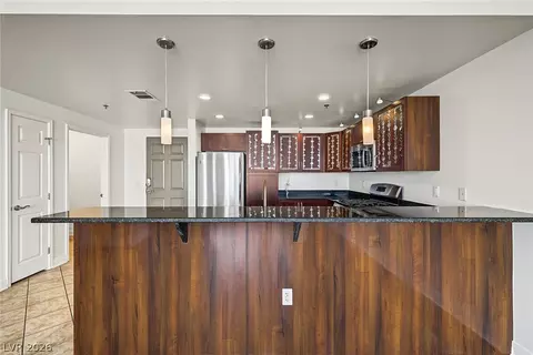 150 Las Vegas Blvd #2303, Las Vegas, NV 89101