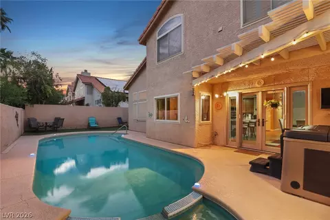 7885 Desert Willow Dr, Las Vegas, NV 89149