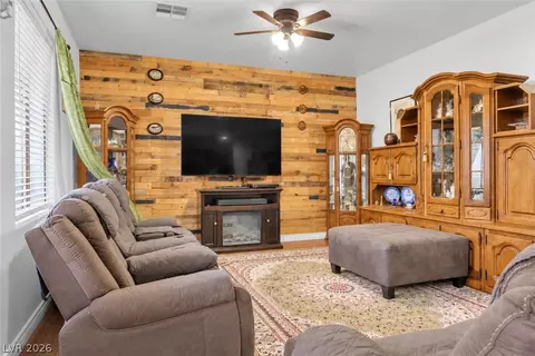 113 Peak Villa Ave, North Las Vegas, NV 89031