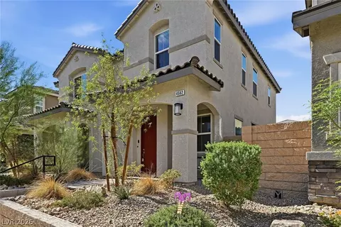 4562 Queens Hill St, North Las Vegas, NV 89031