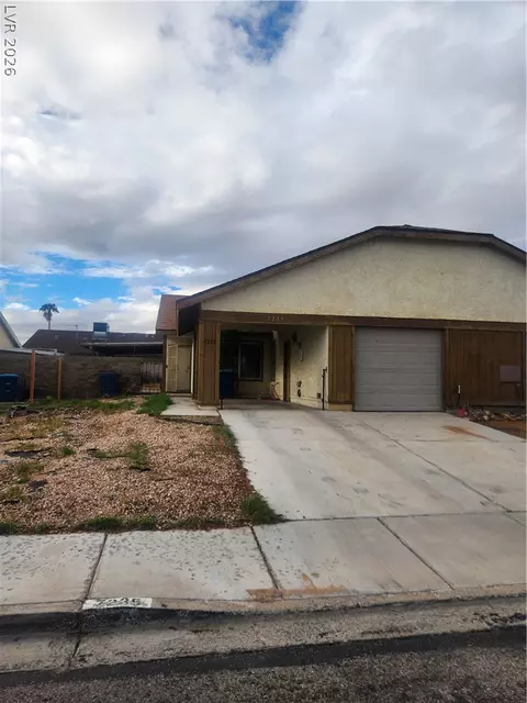 7235 Empress Dr, Las Vegas, NV 89147