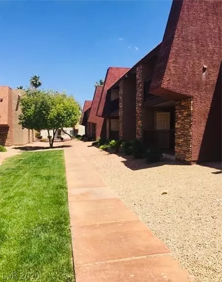 4941 River Glen Dr #7, Las Vegas, NV 89103