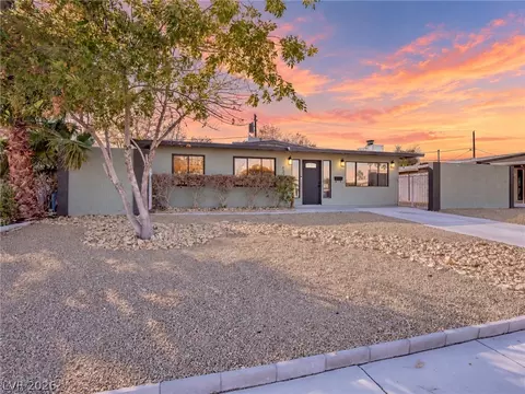 621 Berry Cir, Las Vegas, NV 89107
