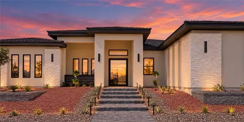 5545 Sierra Brook Ct, Las Vegas, NV 89149