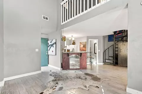 510 Elm Dr #202, Las Vegas, NV 89169