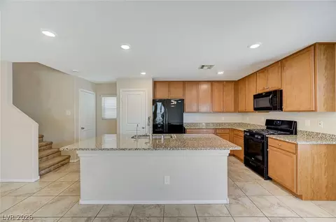 Kitchen - 9228 Harbin Ave, Las Vegas, NV 89148 photo 2 of 5