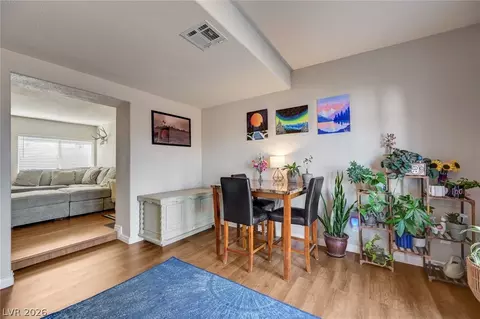 Dining - 290 W Basic Rd, Henderson, NV 89015 photo 1 of 1