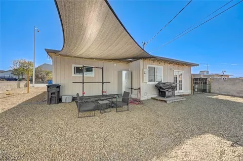 Exterior - 290 W Basic Rd, Henderson, NV 89015 photo 5 of 18