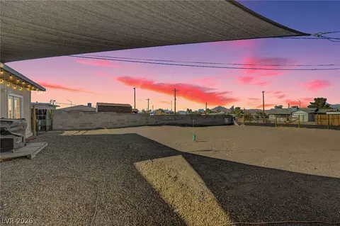 Exterior - 290 W Basic Rd, Henderson, NV 89015 photo 2 of 18