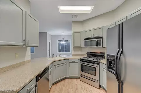 7809 Strong Water Ct, Las Vegas, NV 89131