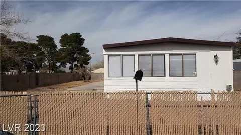 5556 Everglade St, Las Vegas, NV 89142