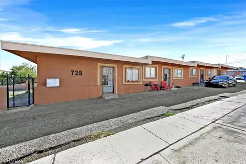725 N 11th St, Las Vegas, NV 89101
