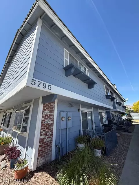 5795 Medallion Dr #202, Las Vegas, NV 89122