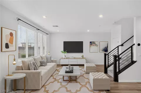 9814 Alpine Style Dr, Las Vegas, NV 89166