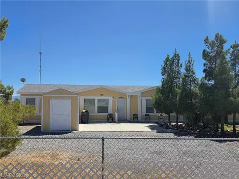 221 W Starlight Dr #2, Pahrump, NV 89048