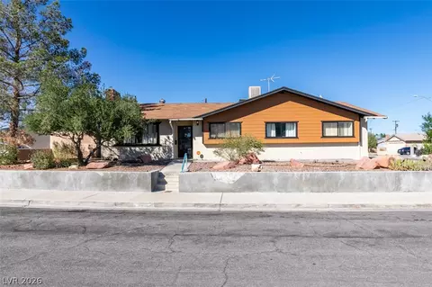 2117 Las Flores St, Las Vegas, NV 89102