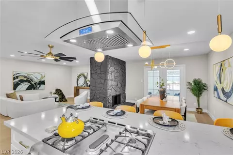 324 Lakehurst Rd, Las Vegas, NV 89145