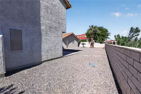 Exterior - 3304 Cactus Springs Dr, Laughlin, NV 89029 photo 8 of 9