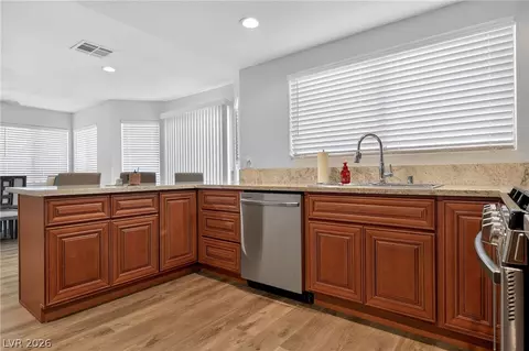 Kitchen - 3304 Cactus Springs Dr, Laughlin, NV 89029 photo 5 of 5