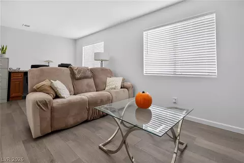 Living - 3304 Cactus Springs Dr, Laughlin, NV 89029 photo 3 of 3