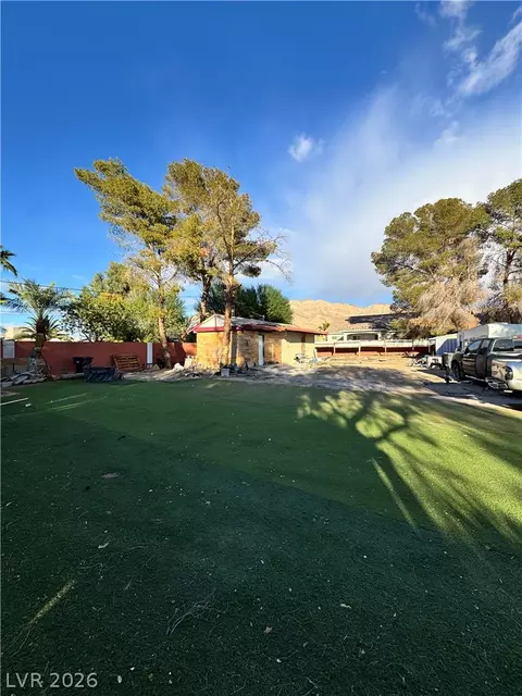 6132 Silver Rd, Las Vegas, NV 89110