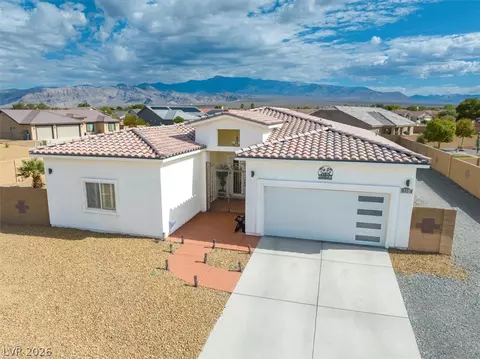 6651 Raintree Ct, Pahrump, NV 89061