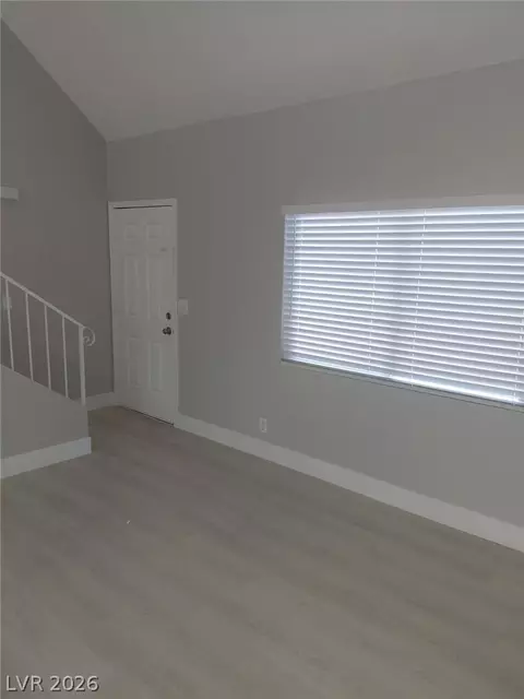 5228 Garden Ln, Las Vegas, NV 89119
