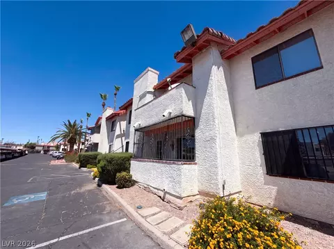 1701 E Katie Ave #83, Las Vegas, NV 89119