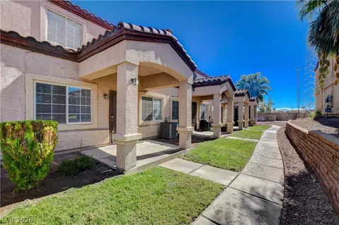 1925 Hodgenville St #104, Las Vegas, NV 89106