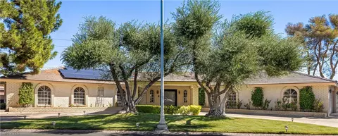 209 Dalmatian Ln, Las Vegas, NV 89107