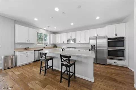 7547 Tinley Creek Ave, Las Vegas, NV 89113