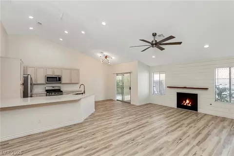2738 Briarcliff Ave, Henderson, NV 89074