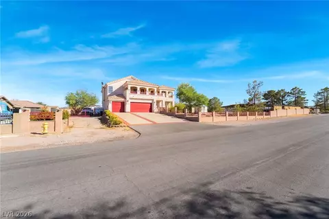 607 Emden St, Henderson, NV 89015