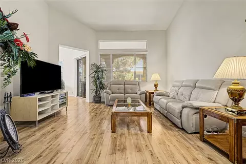 5155 W Tropicana Ave #2023, Las Vegas, NV 89103