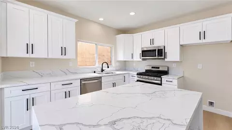 7480 Easingwold Dr, Las Vegas, NV 89113