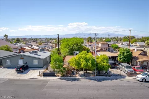 2529 Magnet St, North Las Vegas, NV 89030