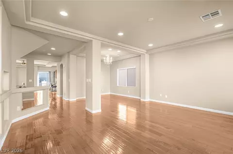 6005 Crown Palms Ave, Las Vegas, NV 89139