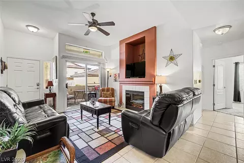 3395 Cactus Shadow St #104, Las Vegas, NV 89129