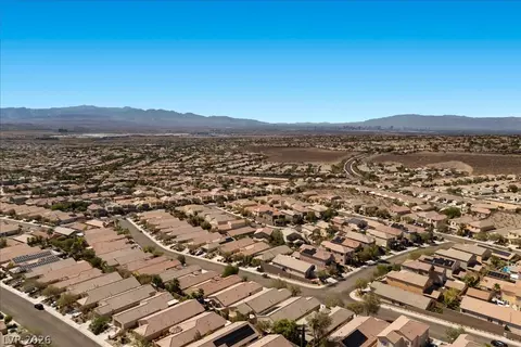 View/Area - 2627 Dirleton Pl, Henderson, NV 89044 photo 4 of 5