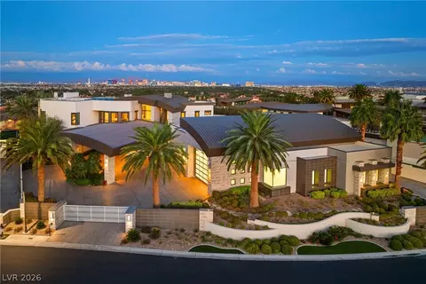 5180 Spanish Heights Dr, Las Vegas, NV 89148