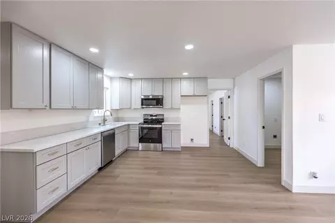 6340 Parsifal Pl, Las Vegas, NV 89107