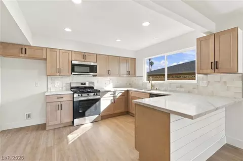 7301 Pinedale Ave, Las Vegas, NV 89145