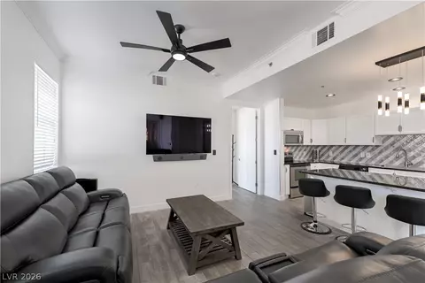 2405 W Serene Ave #717, Las Vegas, NV 89123