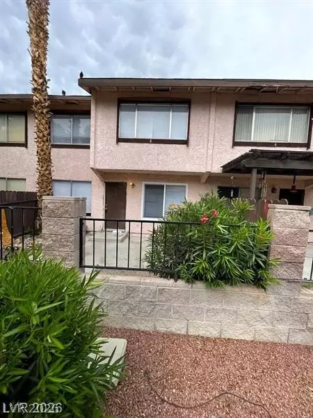 4363 Spencer St #8, Las Vegas, NV 89119