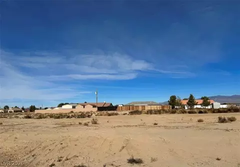 240 Elmont St, Pahrump, NV 89048