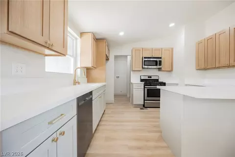 529 Amethyst Ave, Henderson, NV 89015
