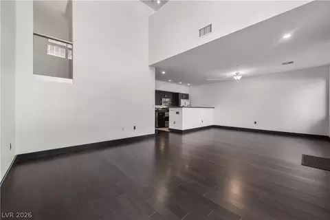4565 Dean Martin Dr #102, Las Vegas, NV 89103