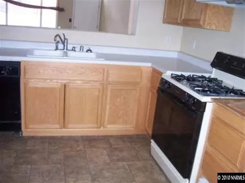 155 Shadow Mountain Dr, Fernley, NV 89408 photo 5